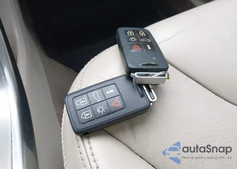 2012 Volvo Xc60 T6/T6 Platinum/T6 Premier Plus/T6 R-Design/T6 R-Design Platinum/T6 R-Design Premier Plus z USA, uszkodzony, nr VIN YV4902DZ8C2299092